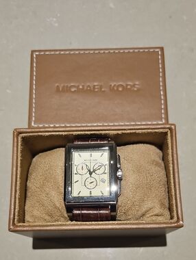 Michael Kors Men's Silver Case Watch with Brown Leather Strap and Cream Dial